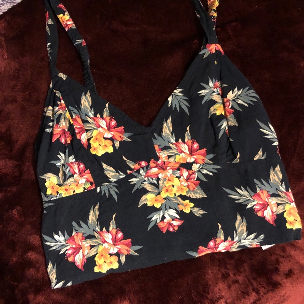 Hollander floral crop top